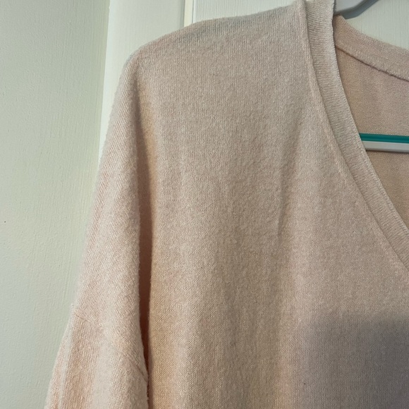 Nine Britton Light Pink Sweater - Picture 5 of 6